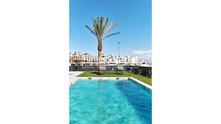 Obra nueva · Villa · San Miguel de Salinas
