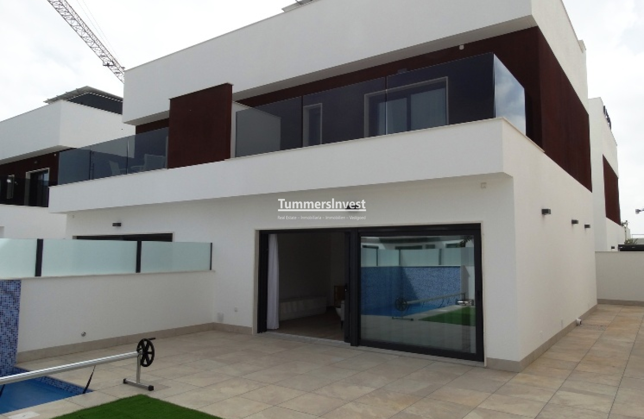 Neue Gebäude · Semi-Detached · Pilar de la Horadada