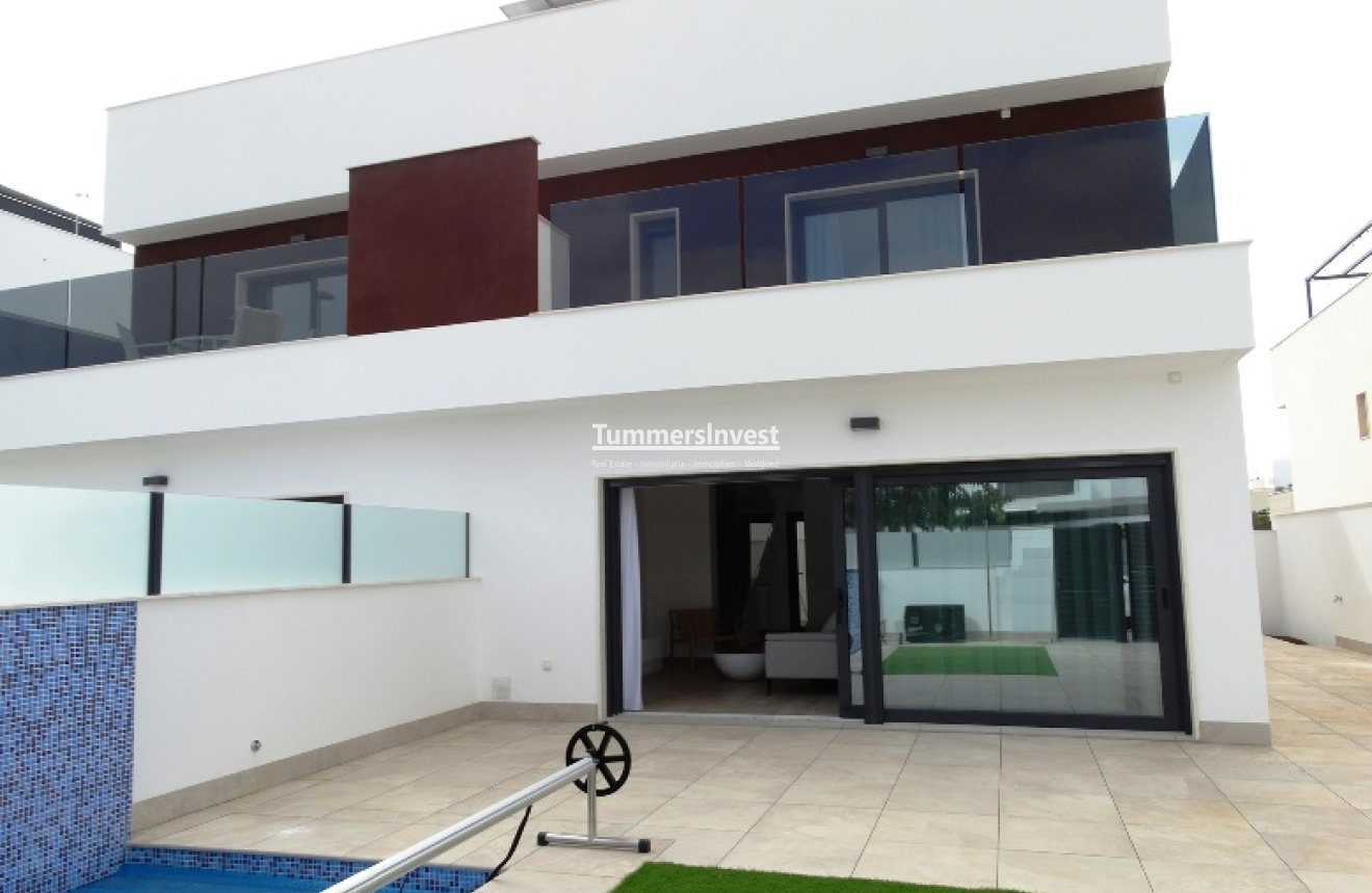 Neue Gebäude · Semi-Detached · Pilar de la Horadada