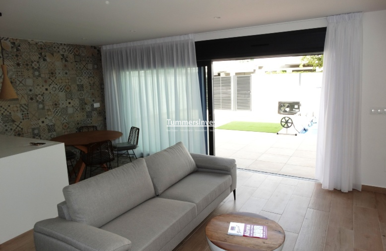 Neue Gebäude · Semi-Detached · Pilar de la Horadada