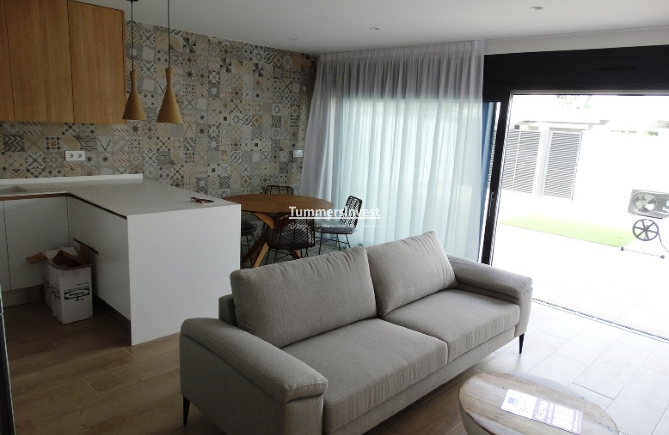 Neue Gebäude · Semi-Detached · Pilar de la Horadada