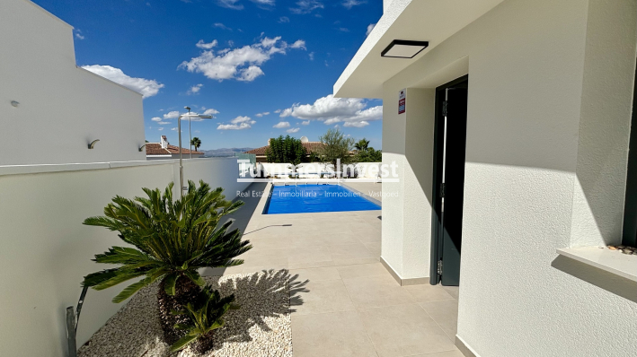 New Build · detached · Benijofar