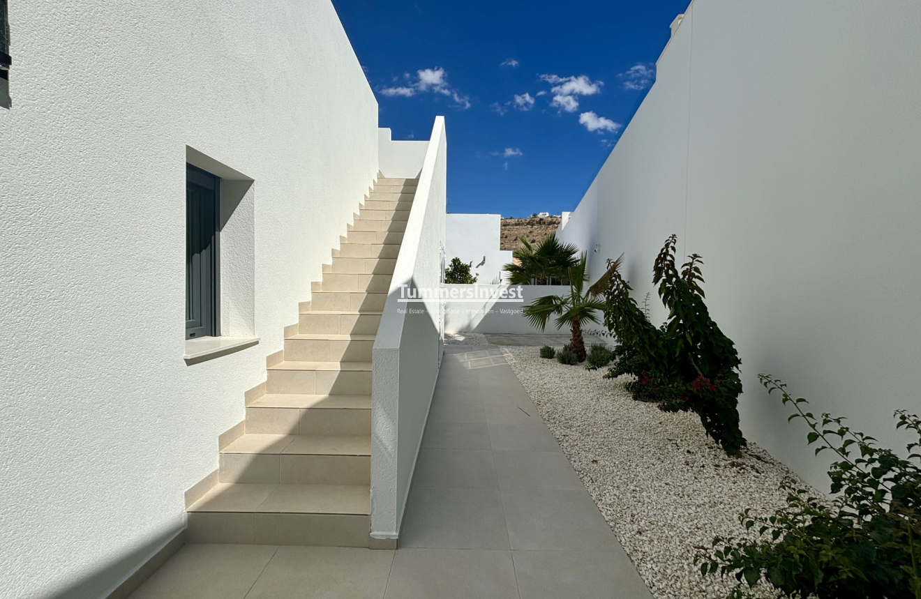 New Build · detached · Benijofar