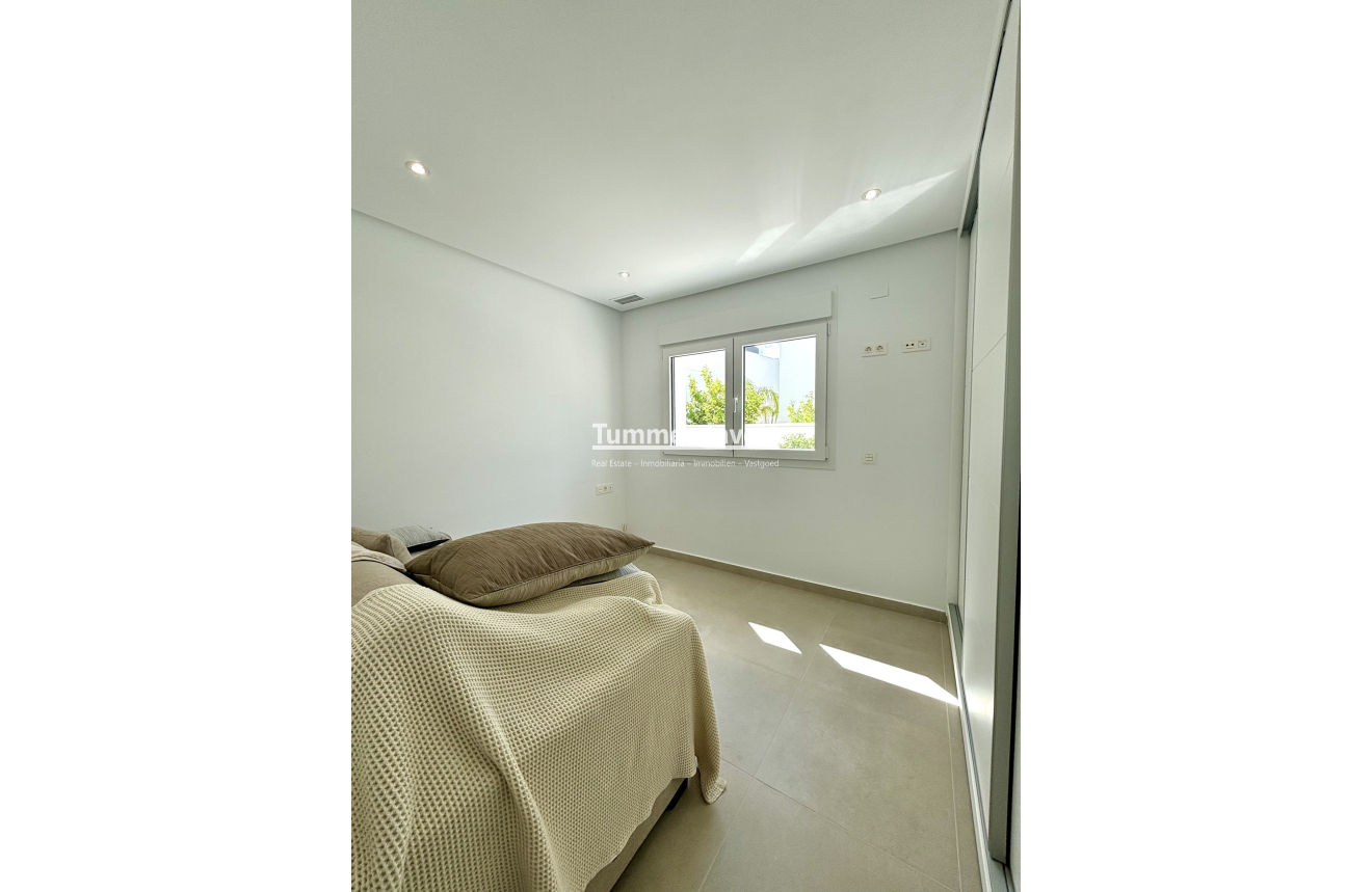 New Build · detached · Benijofar