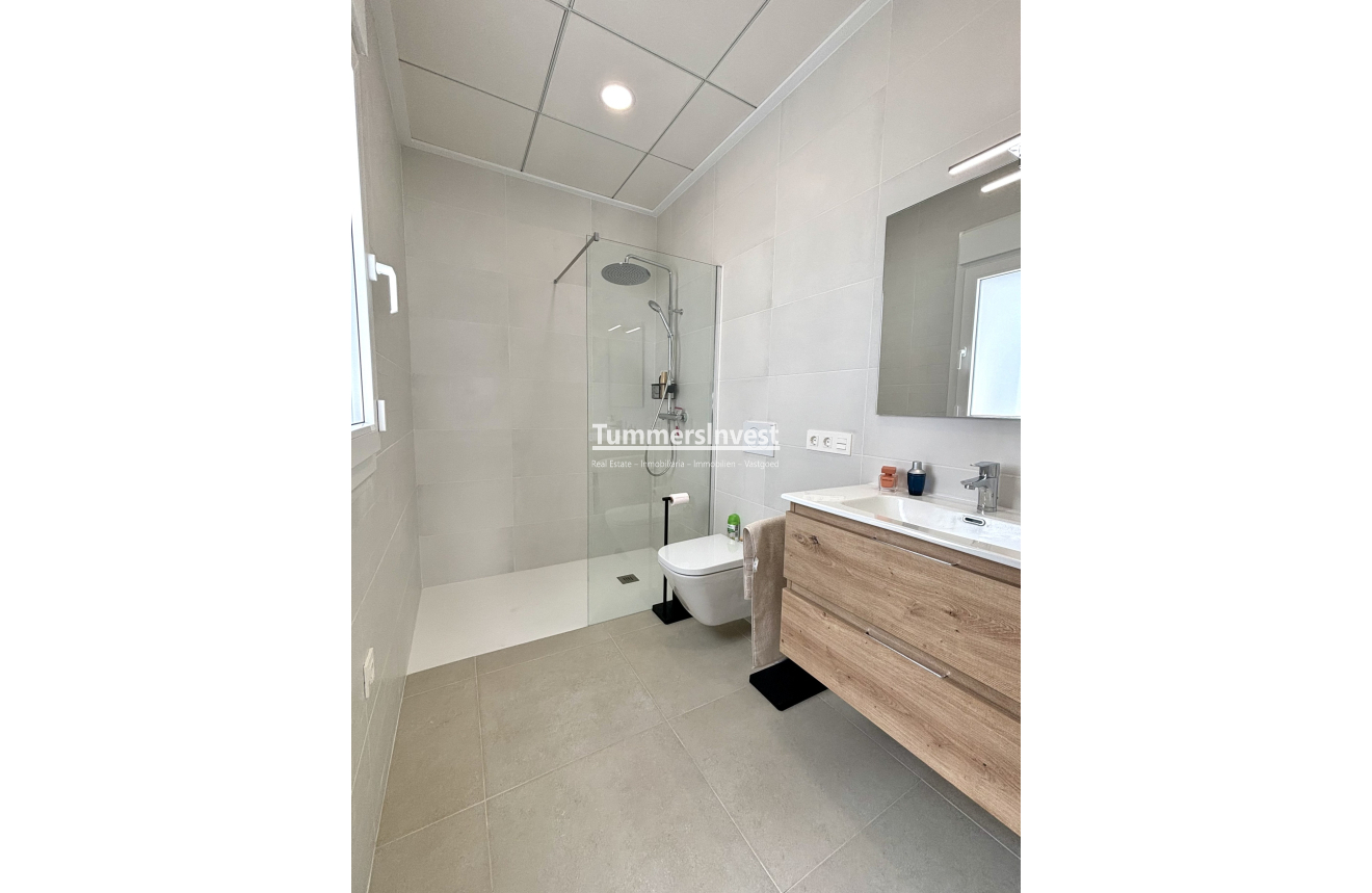 New Build · detached · Benijofar