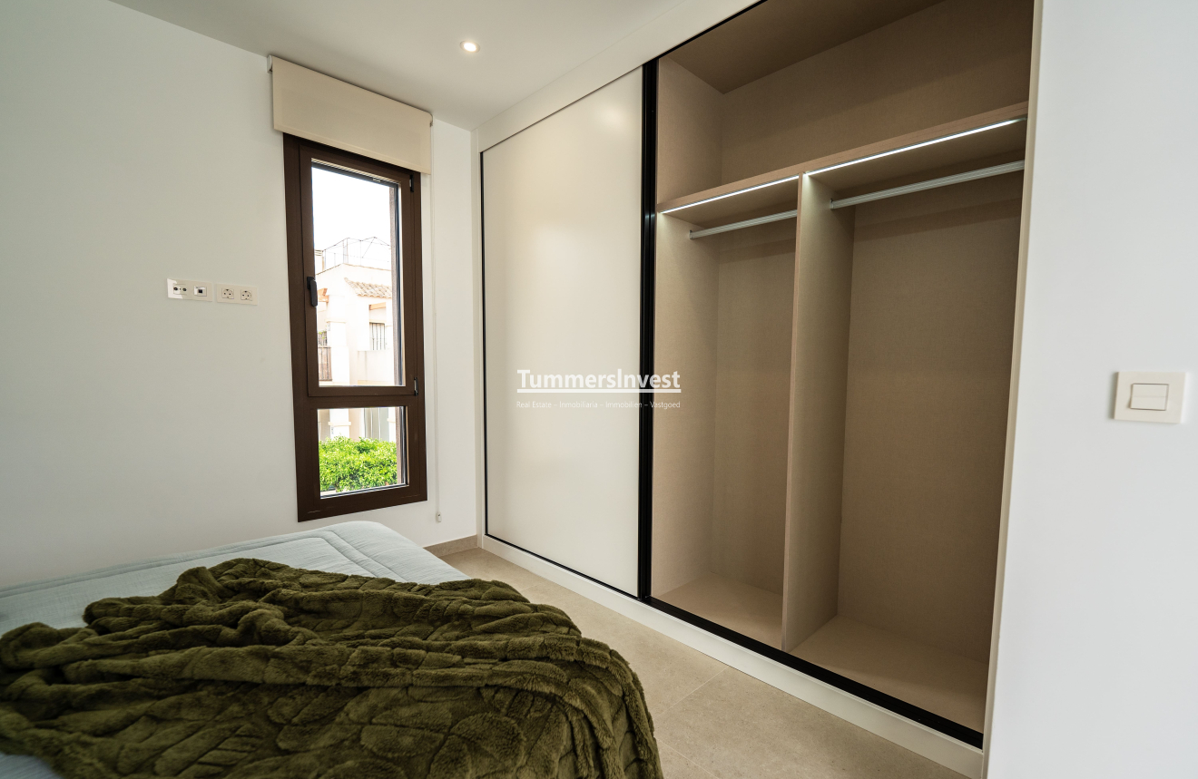 New Build · detached · Heredades