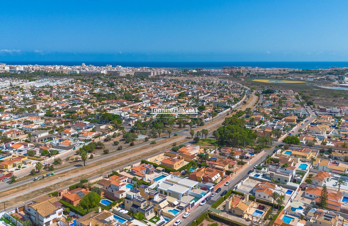 Neue Gebäude · Villa · Torrevieja · Torreta Florida