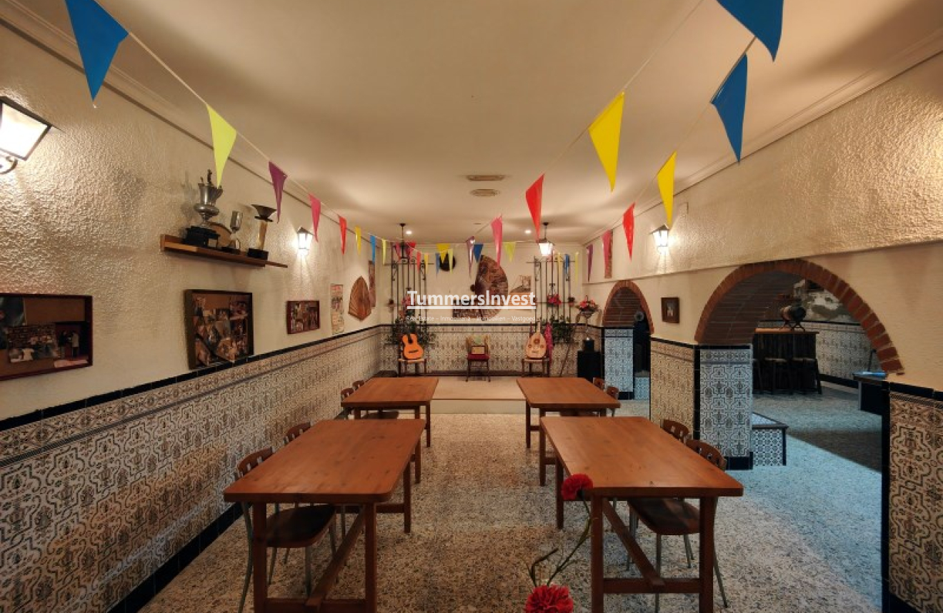 Wiederverkauf · Villa · Elche / Elx · Jubalcoi