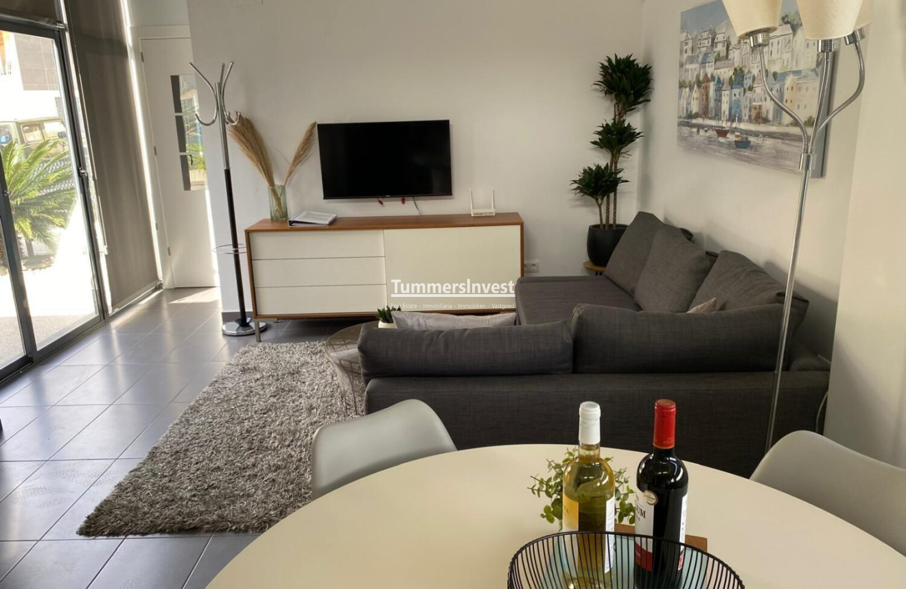 Herverkoop · Semi-detached Villa · Villamartin