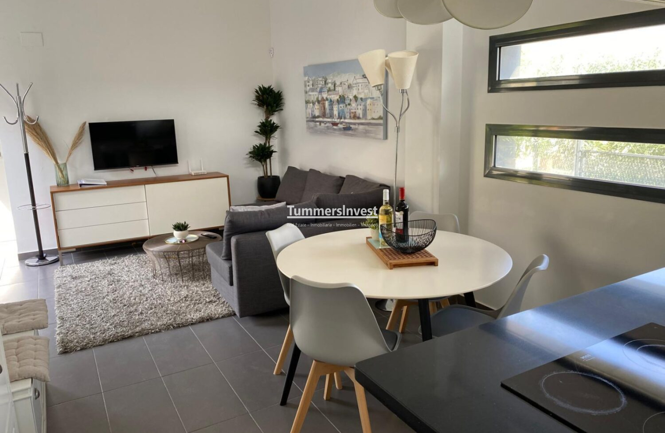 Herverkoop · Semi-detached Villa · Villamartin