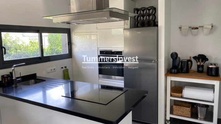 Herverkoop · Semi-detached Villa · Villamartin