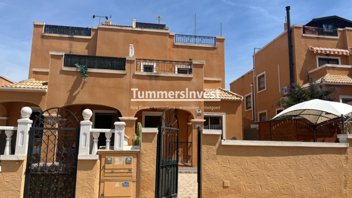 Reventa · Quad House · Los Altos