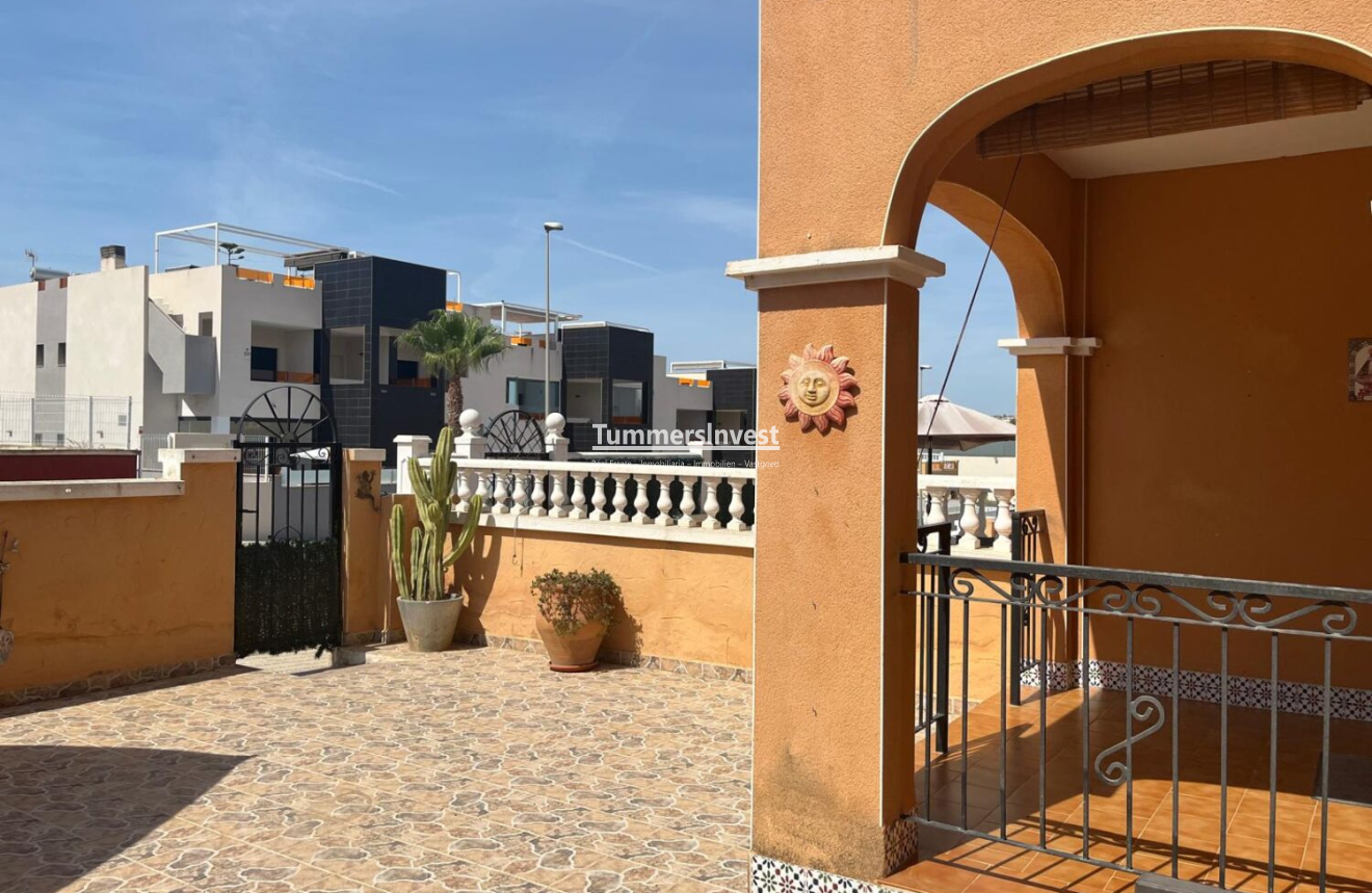 Reventa · Quad House · Los Altos