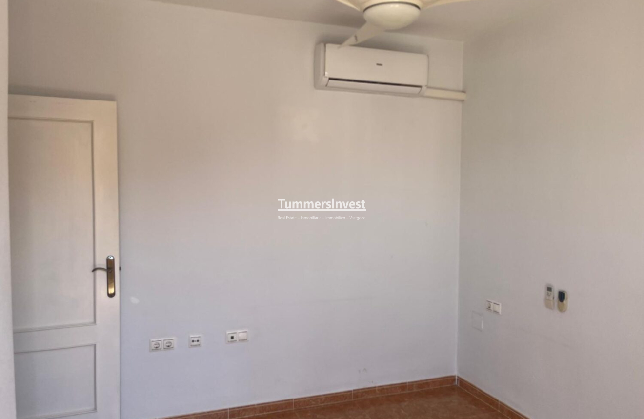 Reventa · Quad House · Los Altos
