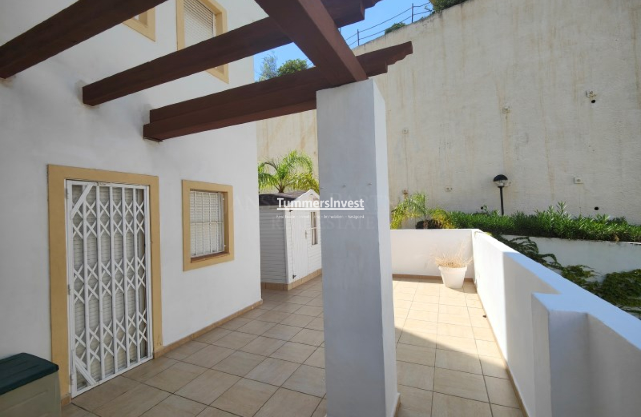 Herverkoop · Apartment · Altea · Mascarat