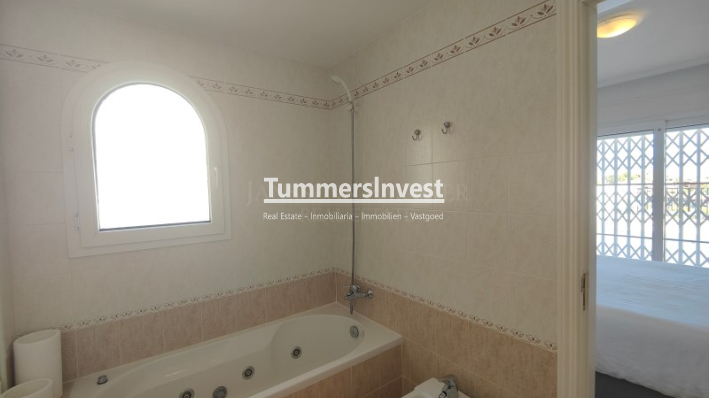 Herverkoop · Apartment · Altea · Mascarat