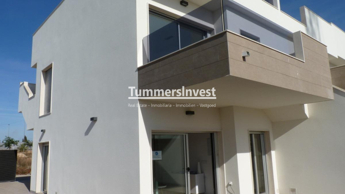 Neue Gebäude · Town House · Pilar de la Horadada