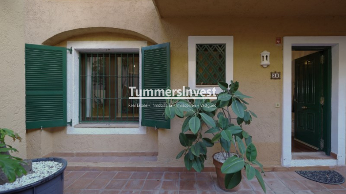 Herverkoop · Apartment · Altea · Mascarat