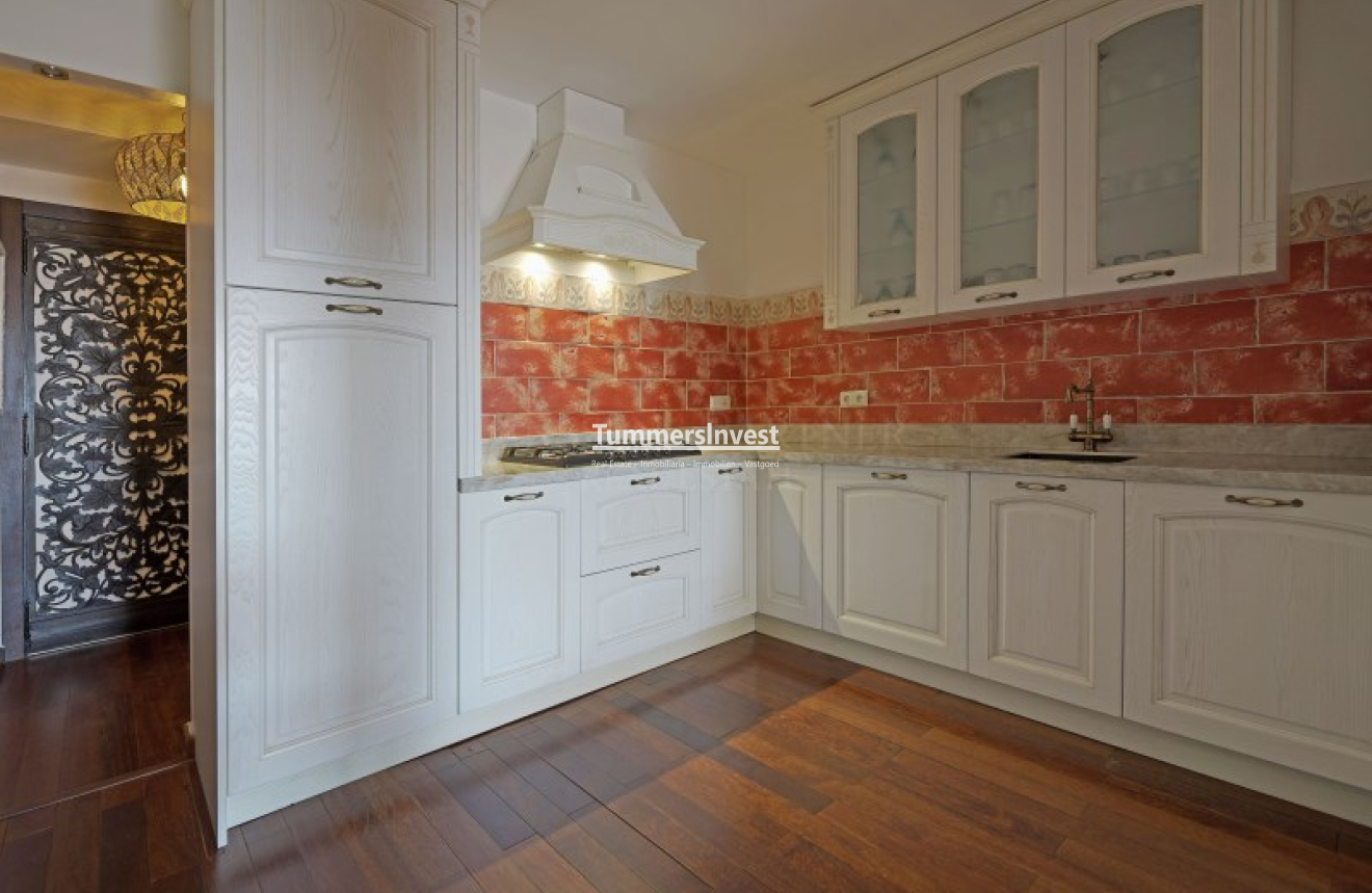 Herverkoop · Apartment · Altea · Mascarat