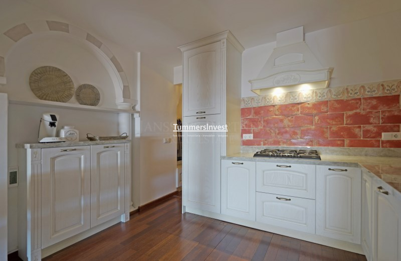 Herverkoop · Apartment · Altea · Mascarat