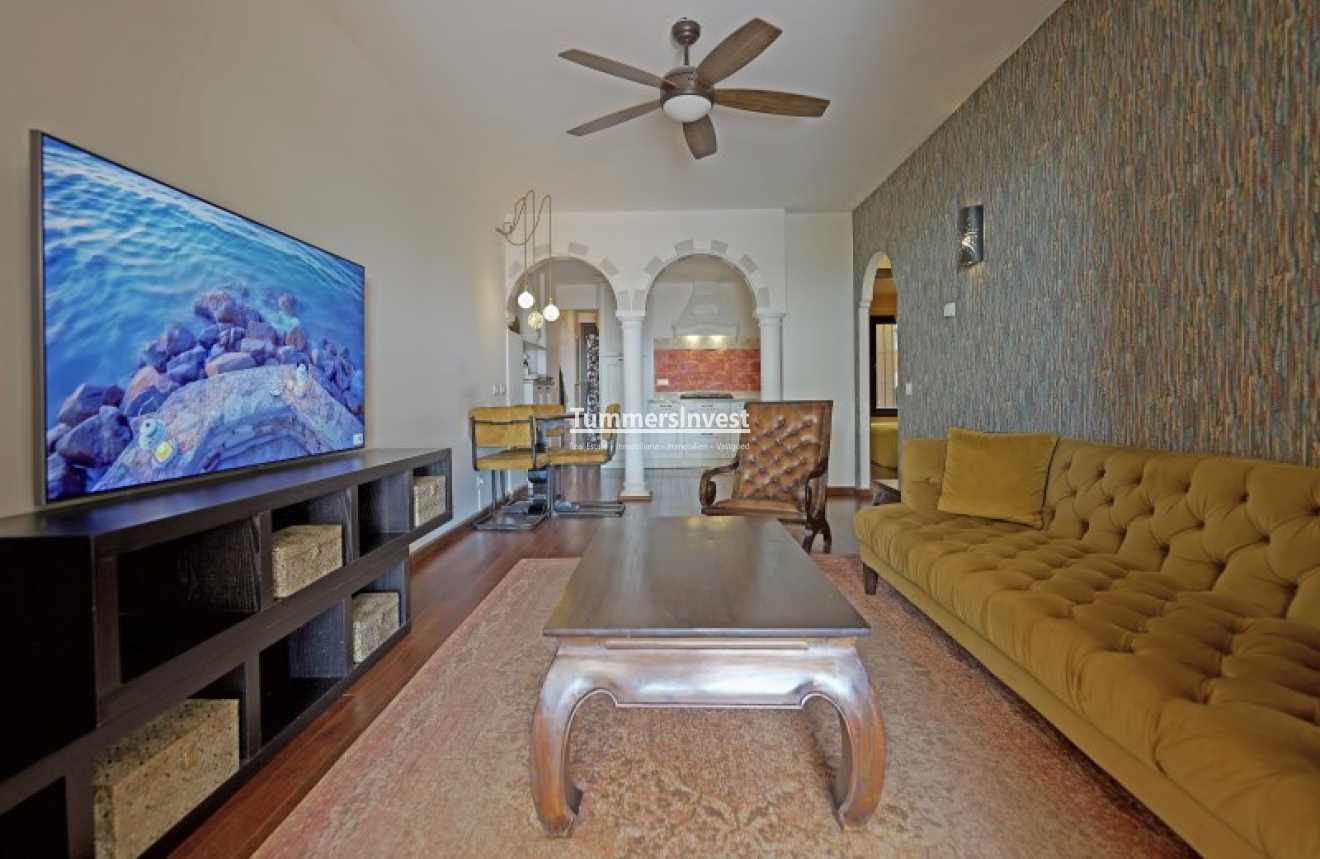 Herverkoop · Apartment · Altea · Mascarat