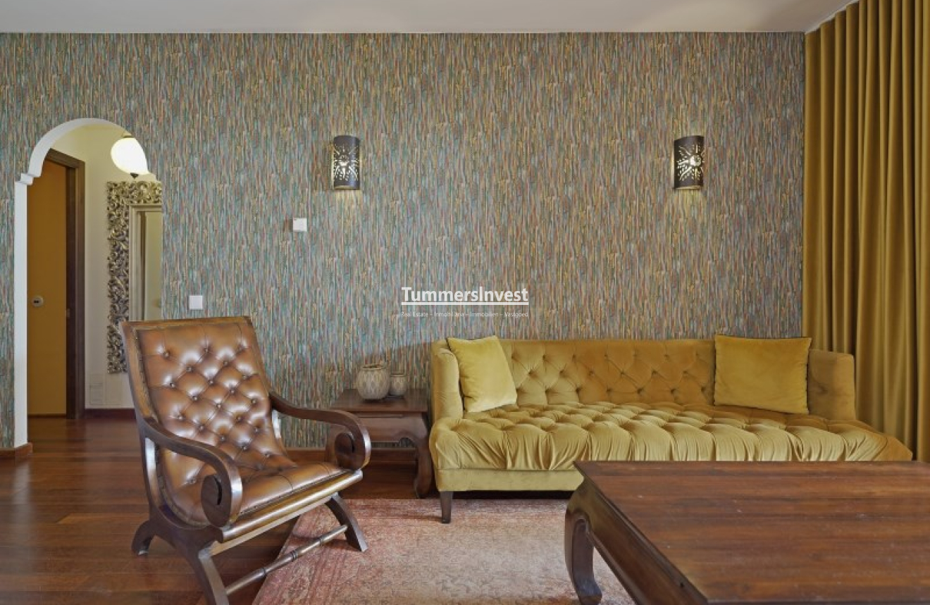 Herverkoop · Apartment · Altea · Mascarat