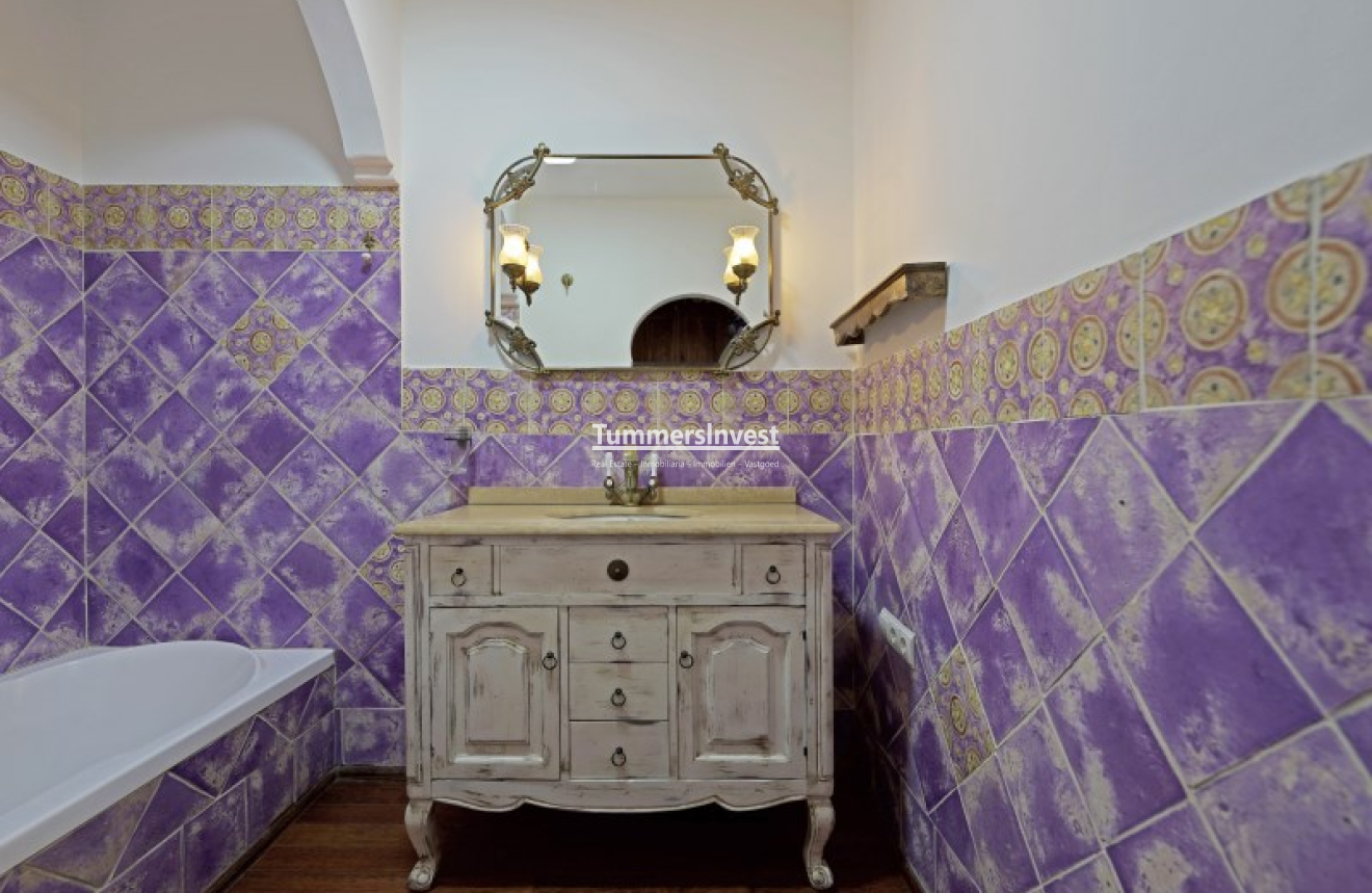 Herverkoop · Apartment · Altea · Mascarat