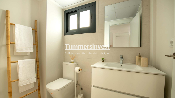 Nieuwbouw Woningen · Bungalow · Cox · San Fernando