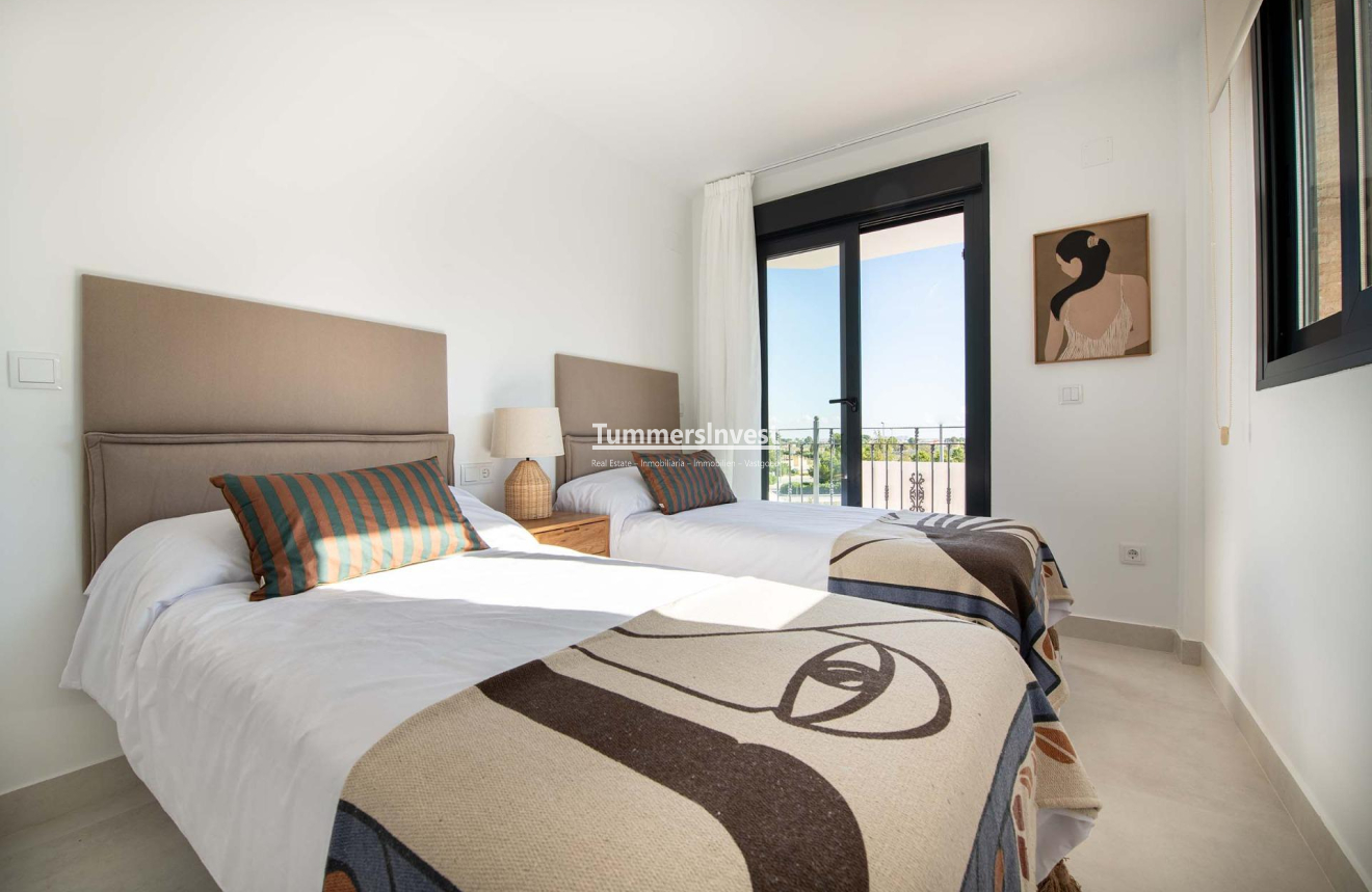 Nieuwbouw Woningen · Bungalow · Cox · San Fernando