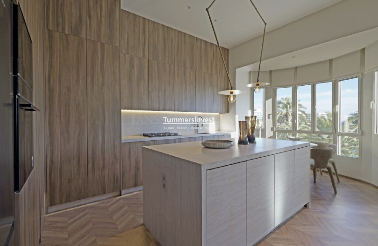 Herverkoop · Apartment · Alicante / Alacant · Centro