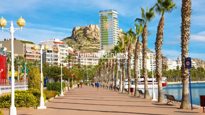 Herverkoop · Apartment · Alicante / Alacant · Centro