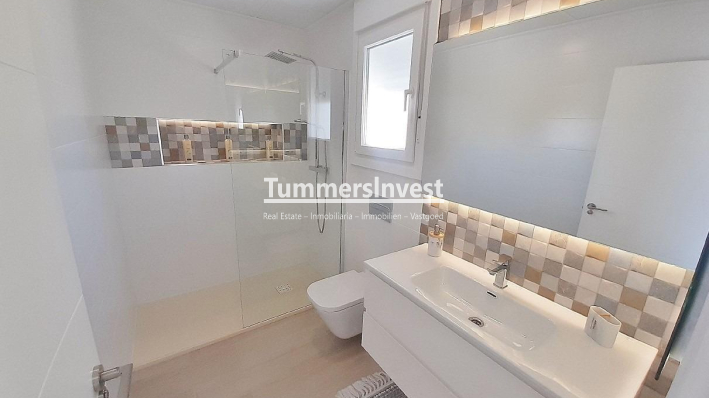 Nieuwbouw Woningen · Town House · Avileses