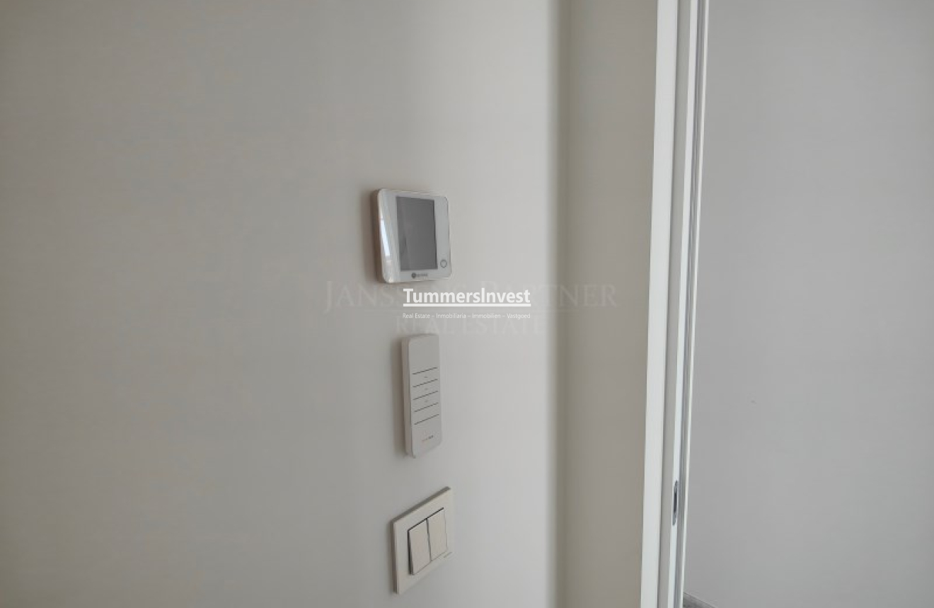 Wiederverkauf · Flat · Altea · Mascarat