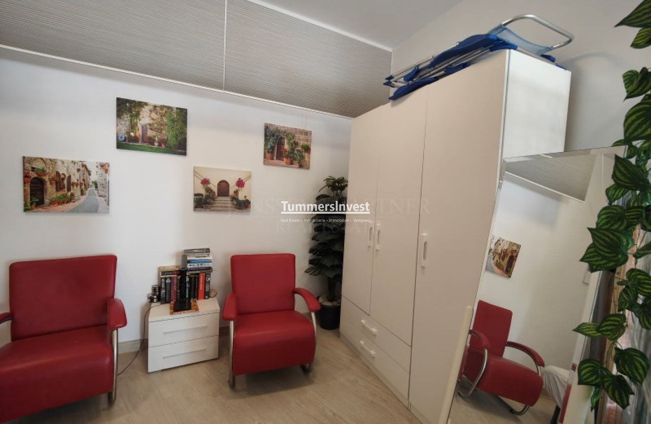 Herverkoop · Reclame · Altea · Mascarat