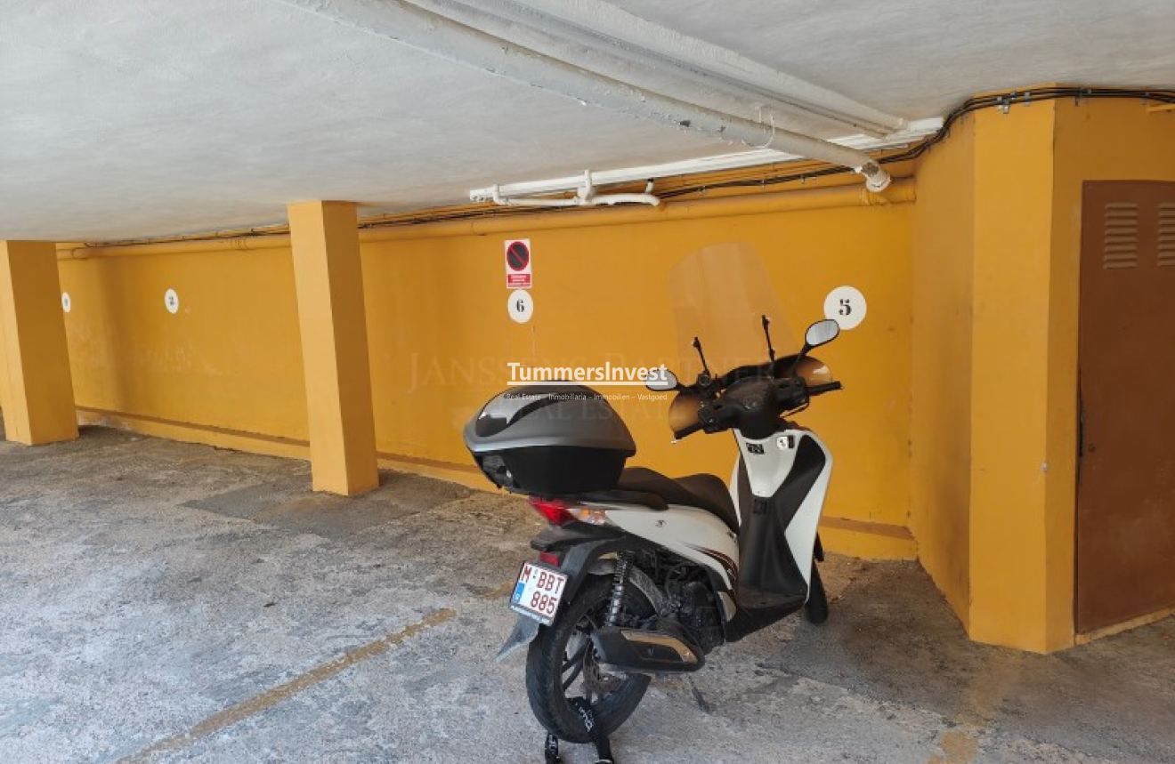 Herverkoop · Reclame · Altea · Mascarat