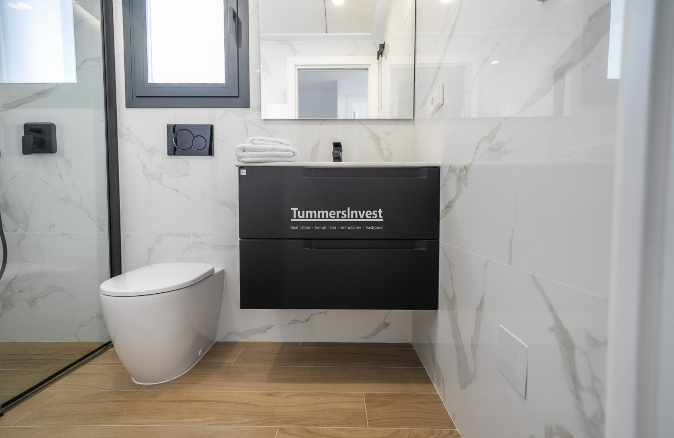 Neue Gebäude · Villa · Algorfa · La Finca Golf