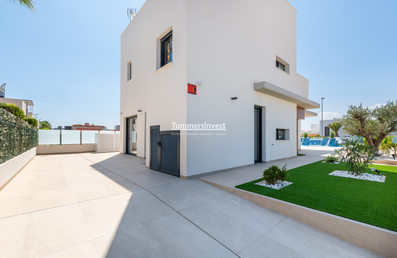 Obra nueva · Villa · Dehesa de Campoamor