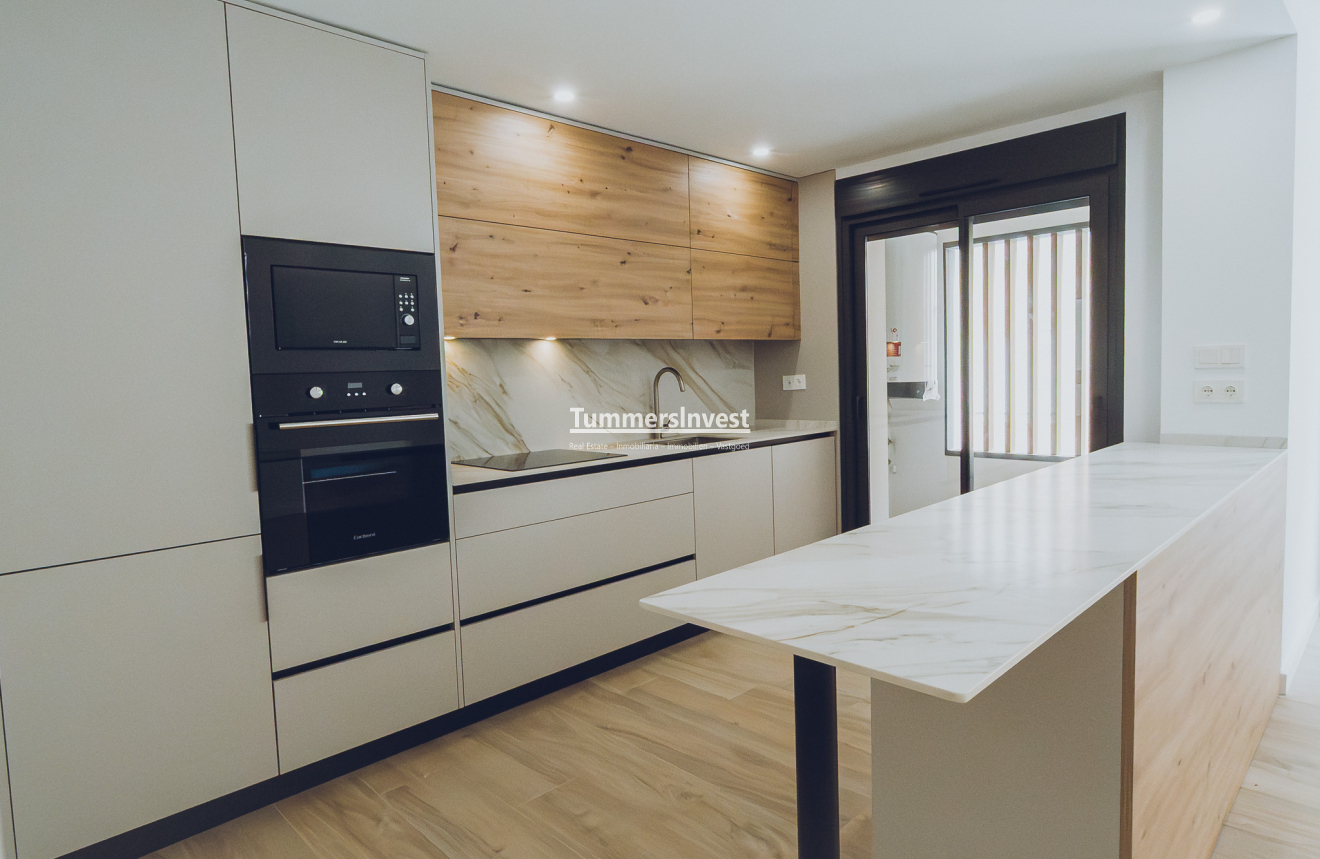 Neue Gebäude · Penthouse · Redován