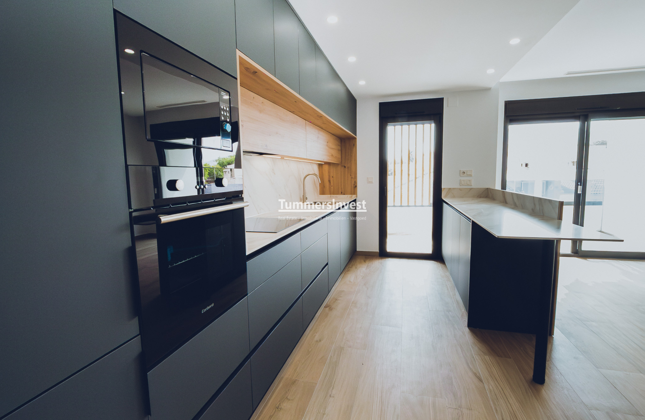 Neue Gebäude · Penthouse · Redován
