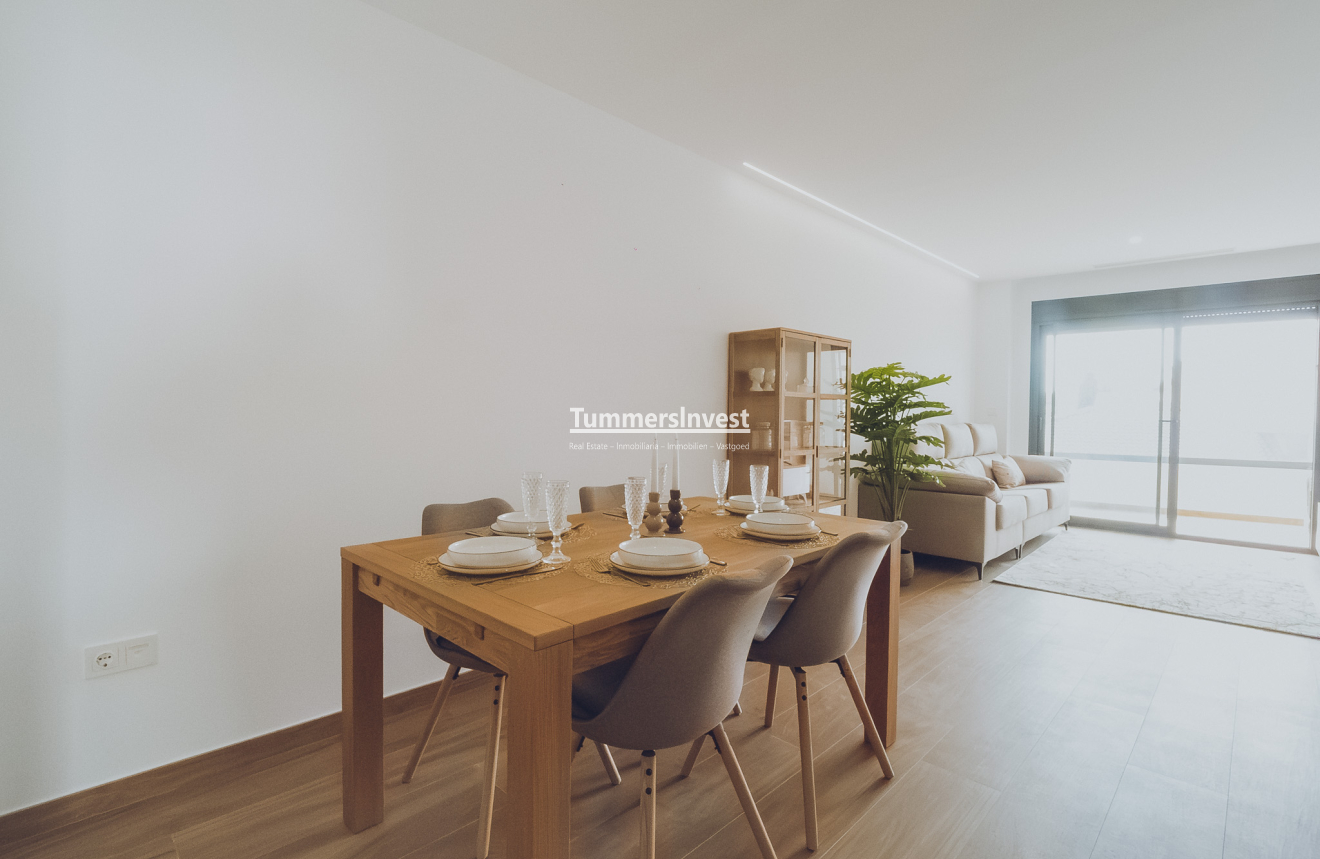 Neue Gebäude · Penthouse · Redován